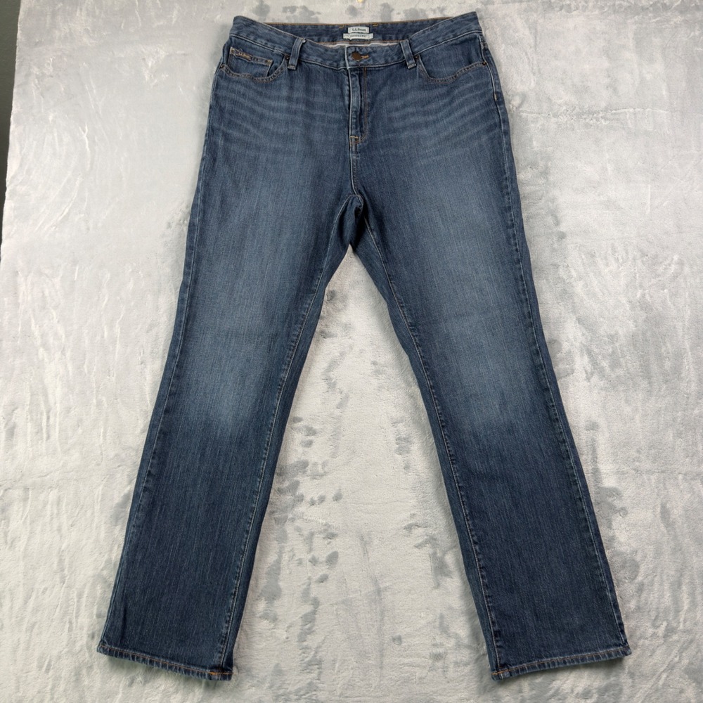 LL Bean Favorite Fit Straight Leg Jeans Womens 12 Reg Blue Denim